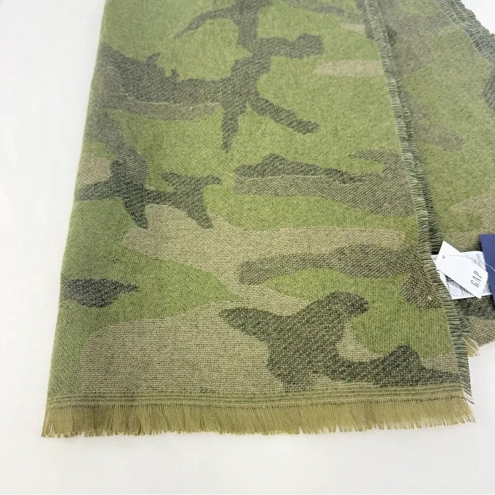 GAP Olive Green Camo Print Soft Blanket Scarf NEW